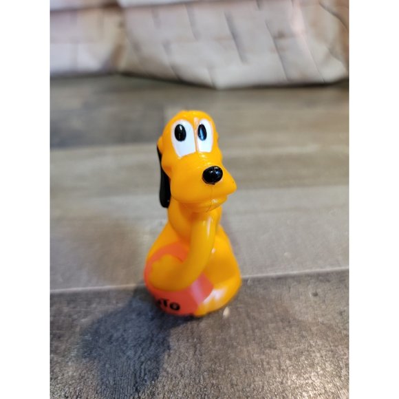 Pluto the dog with food bowl Disney toy figure 1996 superior - Picture 1 of 5